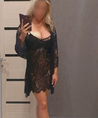 Опытная и раскрепощенная блондинка ждет встречи с состоятельным джентльменом. Готова обеспечить тебя незабываемыми ощущениями и заботой. Фото мои 100%! 13111, 32 года